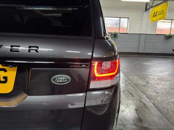 LAND ROVER RANGE ROVER SPORT 5.0 V8 Autobiography Dynamic SUV 5dr Petrol Auto 4WD Euro 6 (s/s