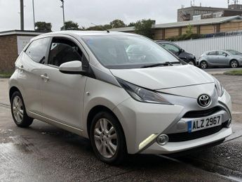 Toyota AYGO 1.0 VVT-i x-pure Hatchback 5 Door Petrol Manual White Euro 6 1 F