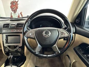SSANGYONG REXTON 2.2l 5dr Auto 176 BHP