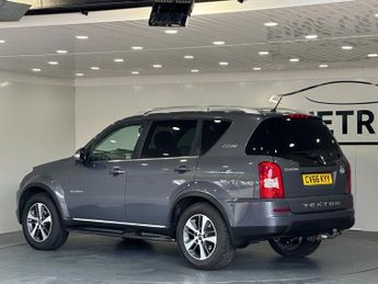 SSANGYONG REXTON 2.2l 5dr Auto 176 BHP