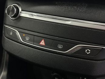 PEUGEOT 308 1.2 PureTech GPF Allure Hatchback 5dr Petrol Manual Euro 6 (s/s)