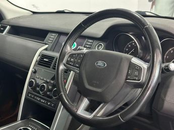LAND ROVER DISCOVERY SPORT 2.0 TD4 SE Tech SUV 5dr Diesel Auto 4WD Euro 6 (s/s) (180 ps)