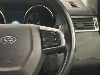 LAND ROVER DISCOVERY SPORT 2.0 TD4 SE Tech SUV 5dr Diesel Auto 4WD Euro 6 (s/s) (180 ps)