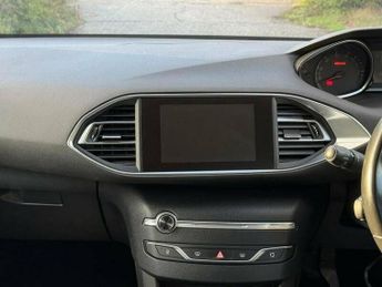 PEUGEOT 308 1.2 PureTech Sportium Hatchback 5dr Petrol Manual Euro 6 (s/s) (