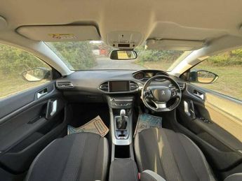 PEUGEOT 308 1.2 PureTech Sportium Hatchback 5dr Petrol Manual Euro 6 (s/s) (