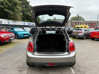 MINI HATCH 1.5 Cooper D Hatchback 5dr Diesel Auto Euro 6 (s/s) (116 ps)
