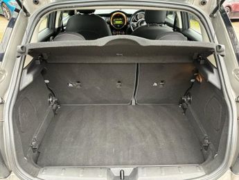MINI HATCH 1.5 Cooper D Hatchback 5dr Diesel Auto Euro 6 (s/s) (116 ps)