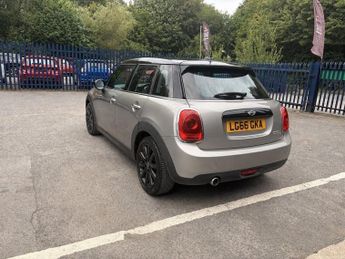 MINI HATCH 1.5 Cooper D Hatchback 5dr Diesel Auto Euro 6 (s/s) (116 ps)