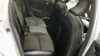 RENAULT CLIO 1.6 E-TECH Techno Hatchback 5dr Petrol Hybrid Auto Euro 6 (s/s) 
