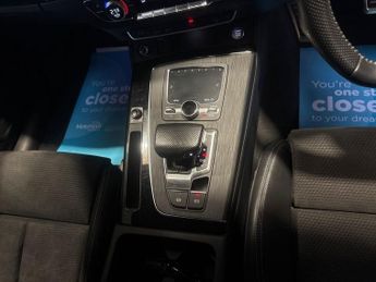 AUDI Q5 2.0 TDI 40 Black Edition SUV 5dr Diesel S Tronic quattro Euro 6 