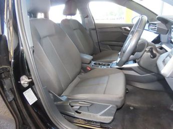 AUDI A3 1.0 TFSI 30 Technik Sportback 5dr Petrol Manual Euro 6 (s/s) (11