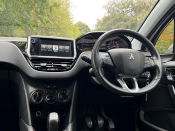 PEUGEOT 208 1.2 PureTech Active Hatchback 5dr Petrol Manual Euro 6 (82 ps)