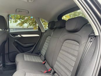 AUDI Q3 1.4 TFSI CoD SE SUV 5dr Petrol S Tronic Euro 6 (s/s) (150 ps)