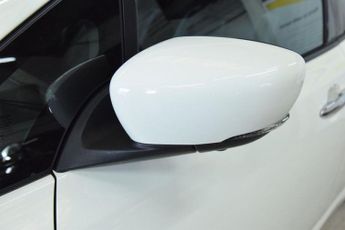 NISSAN LEAF 40kWh Tekna Hatchback 5dr Electric Auto (150 ps)