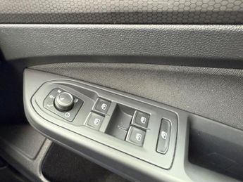 VOLKSWAGEN GOLF 2.0 TSI GTI Hatchback 5dr Petrol DSG Euro 6 (s/s) (245 ps)