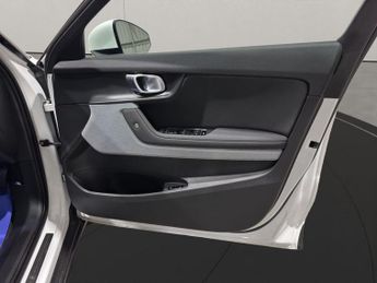 POLESTAR POLESTAR 2 Dual Motor 78kWh Long Range Pilot Plus Fastback (Performance Pac