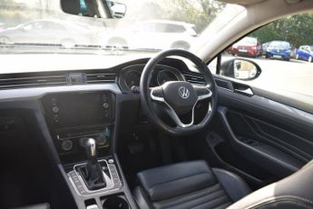 VOLKSWAGEN PASSAT 1.5 TSI EVO SEL Estate 5dr Petrol DSG Euro 6 (s/s) (150 ps)