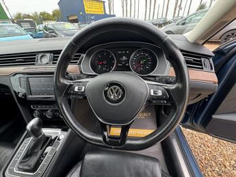 VOLKSWAGEN PASSAT 2.0 TDI BlueMotion Tech GT Saloon 4dr Diesel DSG Euro 6 (s/s) (1