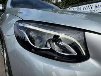 MERCEDES-BENZ GLC 2.1 GLC220d AMG Line (Premium) Coupe 5dr Diesel G-Tronic+ 4MATIC
