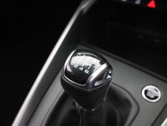 AUDI A3 1.5 TFSI 35 S line Saloon 4dr Petrol Manual Euro 6 (s/s) (150 ps