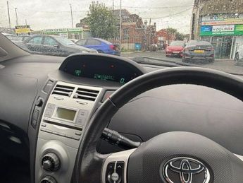 TOYOTA YARIS 1.3 VVT-i T3 Hatchback 5dr Petrol Manual (141 g/km, 85 bhp)