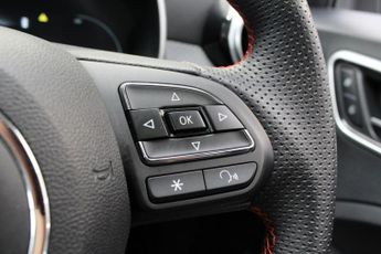 MG MG ZS 51.1kWh Trophy SUV 5dr Electric Auto (176 ps)