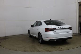 SKODA SUPERB 2.0 TSI SportLine Plus Hatchback 5dr Petrol DSG Euro 6 (s/s) (19