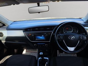 TOYOTA AURIS 1.33 Dual VVT-i Icon Hatchback 5dr Petrol Manual Euro 5 (s/s) (1