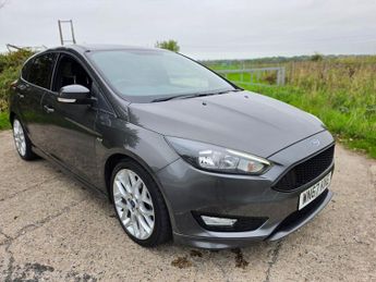 Ford Focus 1.5 TDCi ST-Line Hatchback 5dr Diesel Manual Euro 6 (s/s) (120 p