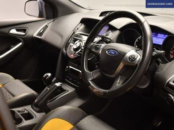 FORD FOCUS 2.0T EcoBoost ST Hatchback 5dr Petrol Manual Euro 5 (s/s) (250 p