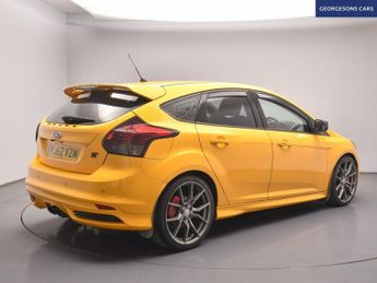 FORD FOCUS 2.0T EcoBoost ST Hatchback 5dr Petrol Manual Euro 5 (s/s) (250 p