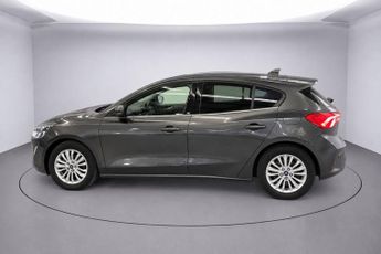 FORD FOCUS 1.0T EcoBoost Titanium Hatchback 5dr Petrol Auto Euro 6 (s/s) (1