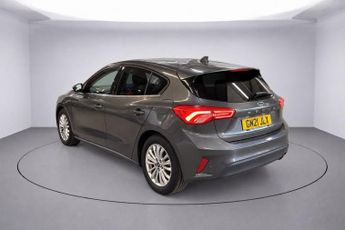 FORD FOCUS 1.0T EcoBoost Titanium Hatchback 5dr Petrol Auto Euro 6 (s/s) (1