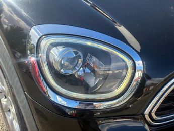 MINI COUNTRYMAN 1.5 7.6kWh Cooper SE Classic SUV 5dr Petrol Plug-in Hybrid Auto 