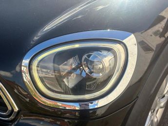 MINI COUNTRYMAN 1.5 7.6kWh Cooper SE Classic SUV 5dr Petrol Plug-in Hybrid Auto 