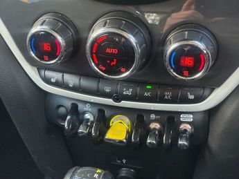 MINI COUNTRYMAN 1.5 7.6kWh Cooper SE Classic SUV 5dr Petrol Plug-in Hybrid Auto 