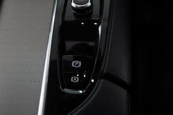 VOLVO XC90 2.0 B5 MHEV Plus Auto 4WD Euro 6 (s/s) 5dr
