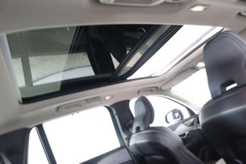 VOLVO XC90 2.0 B5 MHEV Plus Auto 4WD Euro 6 (s/s) 5dr