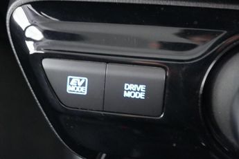 TOYOTA PRIUS 1.8 VVT-h Active CVT Euro 6 (s/s) 5dr