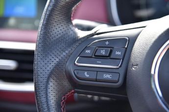 MG MG HS 1.5 T-GDI Exclusive SUV 5dr Petrol DCT Euro 6 (s/s) (162 ps)