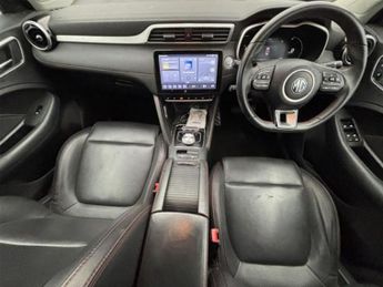 MG MG ZS 51.1kWh Trophy Connect SUV 5dr Electric Auto (176 ps)
