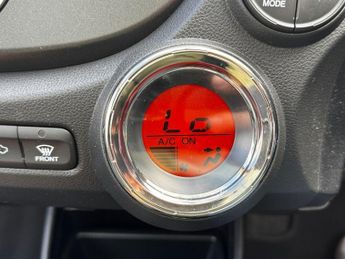 HONDA JAZZ 1.4 i-VTEC EX Hatchback 5dr Petrol CVT Euro 5 (99 ps)