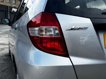HONDA JAZZ 1.4 i-VTEC EX Hatchback 5dr Petrol CVT Euro 5 (99 ps)