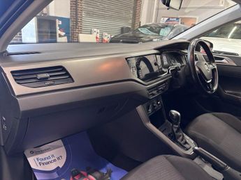 VOLKSWAGEN POLO 1.0 TSI GPF SE Hatchback 5 Door Petrol Automatic DSG Black Euro 