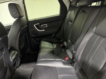 LAND ROVER DISCOVERY SPORT 2.0 TD4 HSE SUV 5dr Diesel Auto 4WD Euro 6 (s/s) (180 ps)
