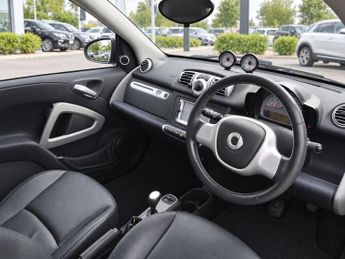 SMART FORTWO 0.8 CDI Passion Cabriolet 2dr Diesel SoftTouch Euro 5 (54 bhp)