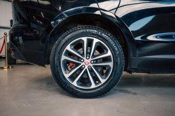 JAGUAR F-PACE 2.0 D180 R-Sport SUV 5dr Diesel Auto AWD Euro 6 (s/s) (180 ps)