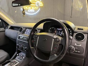 LAND ROVER DISCOVERY 4 3.0 SD V6 XS SUV 5dr Diesel Auto 4WD Euro 5 (s/s) (255 bhp)
