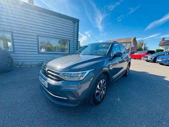 VOLKSWAGEN TIGUAN 1.5 TSI Active SUV 5dr Petrol DSG Euro 6 (s/s) (150 ps)