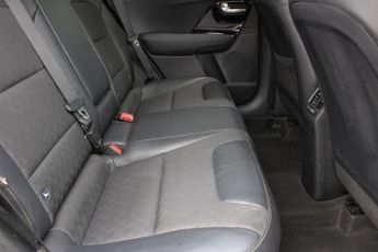 KIA NIRO 1.6 GDi 2 SUV 5dr Petrol Hybrid DCT Euro 6 (s/s) (139 bhp)